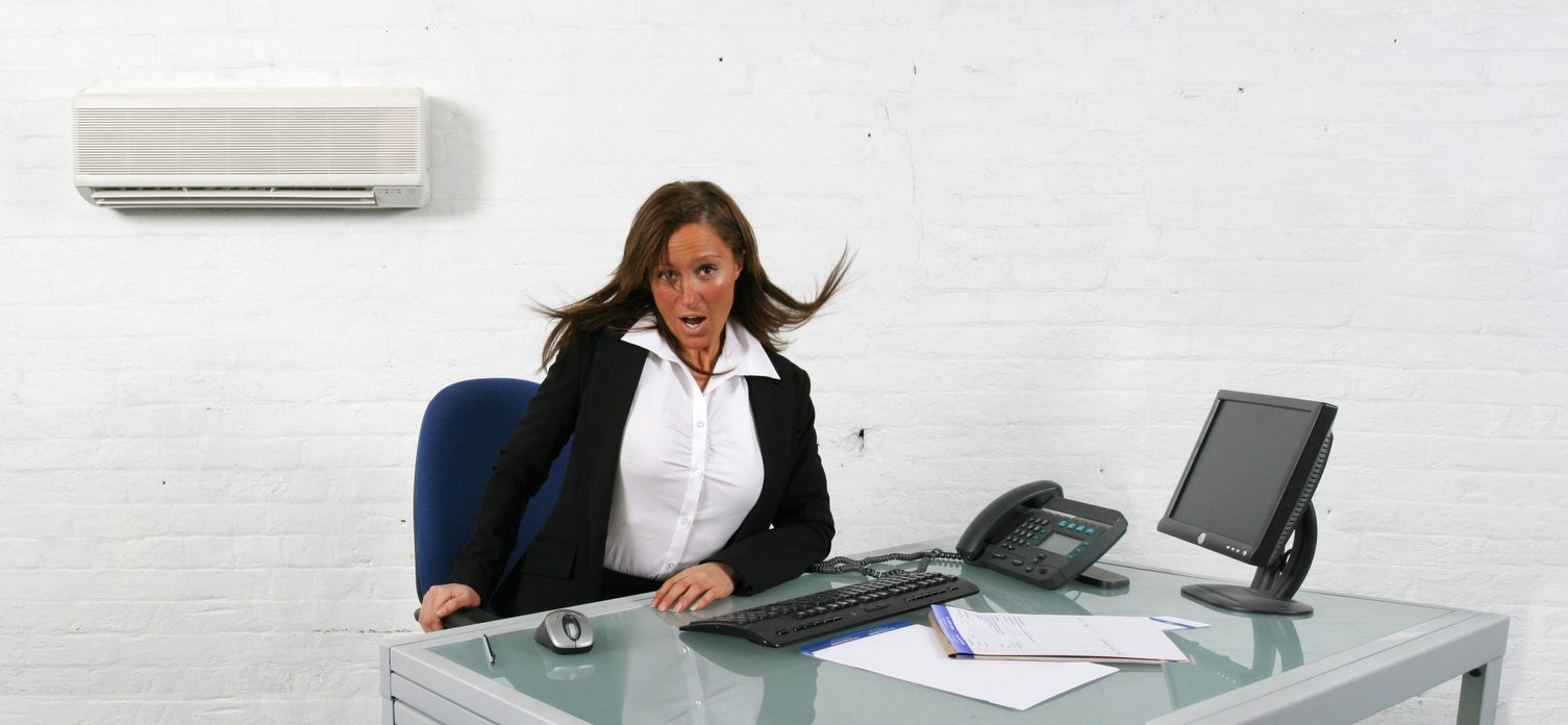 درجة حرارة المكيف في المكتب