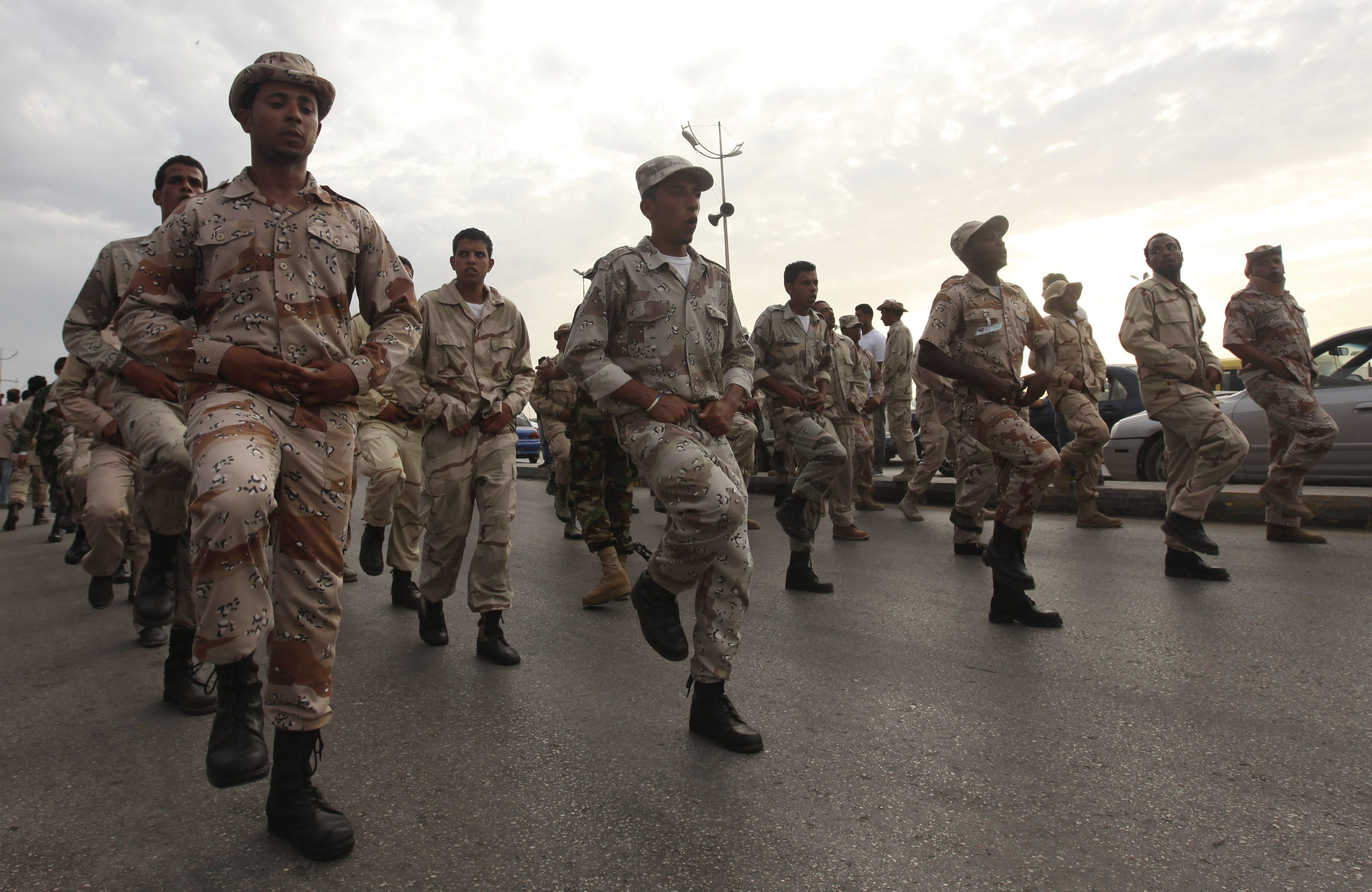 فرنسا ومصر والإمارات التي حسم طيرانها المعركة لمصلحة حفتر قبل أشهر في بنغازي