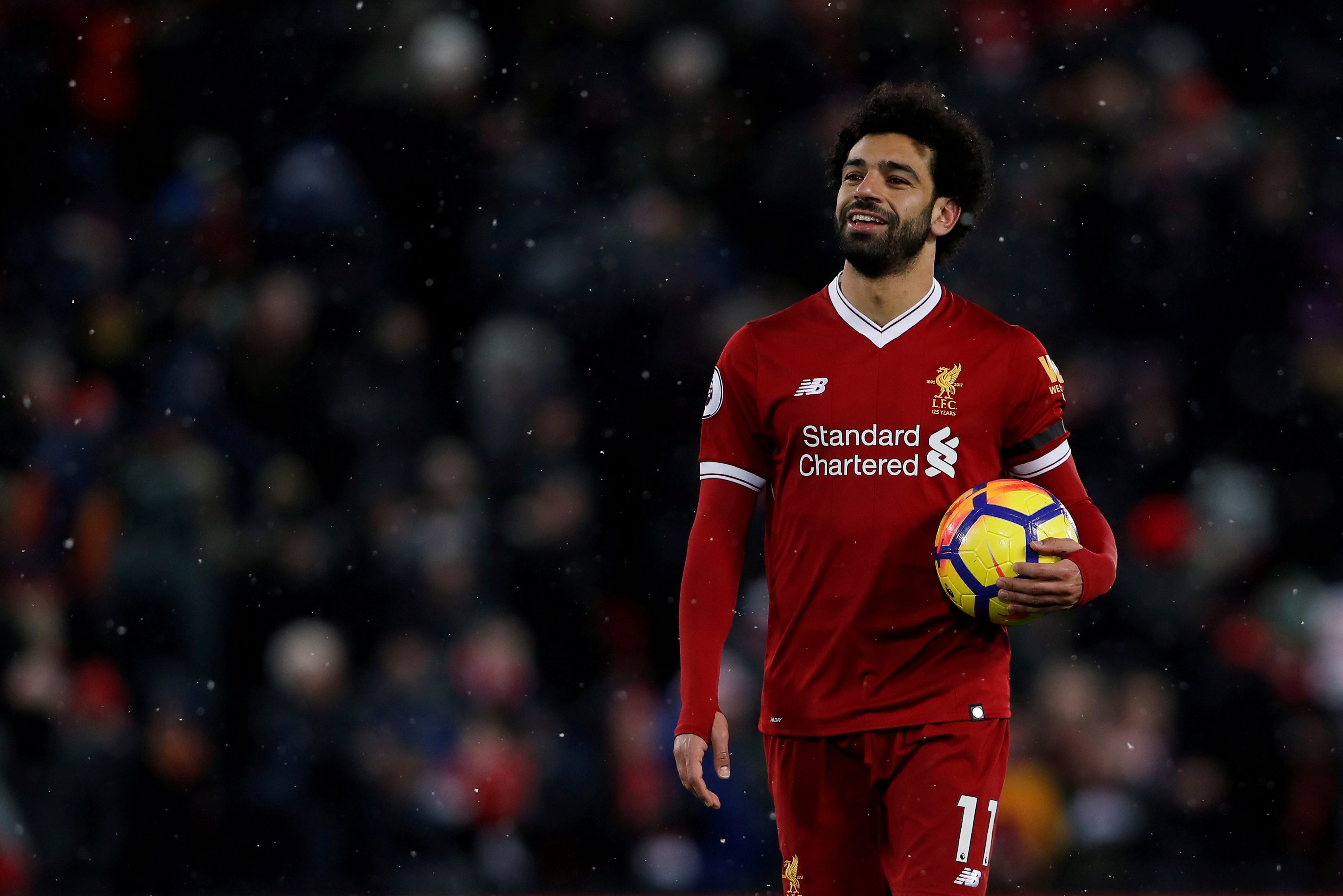أول تعليق لمحمد صلاح بعد فوزه بجائزة أفضل لاعب بالدوري الإنجليزي، هذا ما يطمح إليه اللاعب المصري