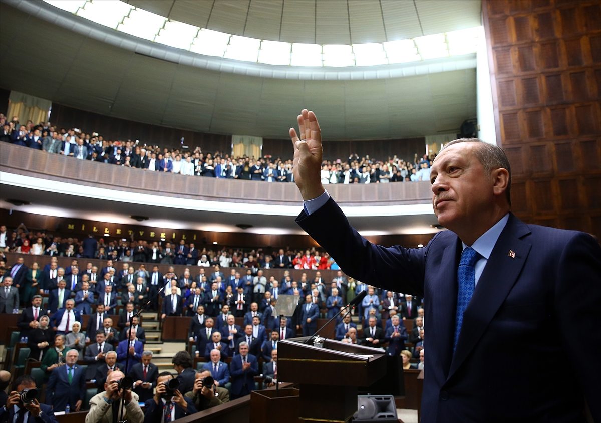 الحليف القوي للرئيس التركي يدعو إلى انتخابات رئاسية مبكرة.. هل هي فرصة جديدة لأردوغان؟