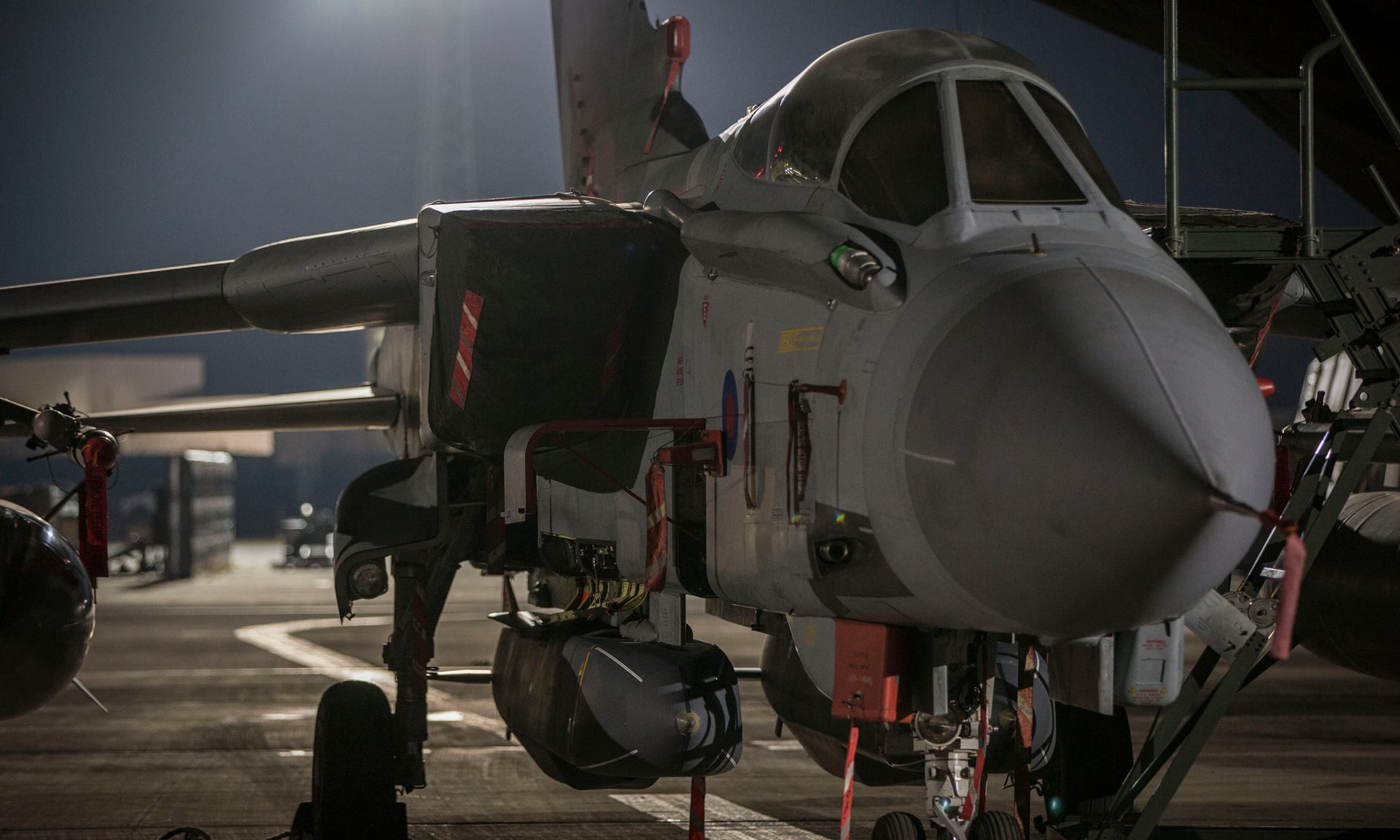 ثلاث ضربات لثلاث دول، ماذا قالت الأطراف المشاركة في العملية المشتركة ضد النظام السوري وكيف رد النظام؟