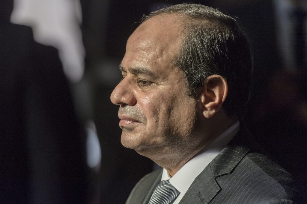 مصر تلجأ لخيار القروض مجدداً