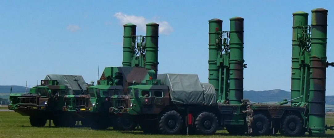 كيف ستتعامل إسرائيل مع صواريخ إس 300 الروسية التي ستمنع طائراتها من التحليق في أجواء سوريا؟