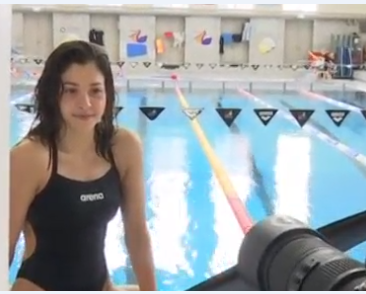 السبّاحة السورية يسرا مارديني.. لاجئة قفزت من القارب قبل أن يغرق وجدّفت بساعديها لتنطلق نحو النجومية