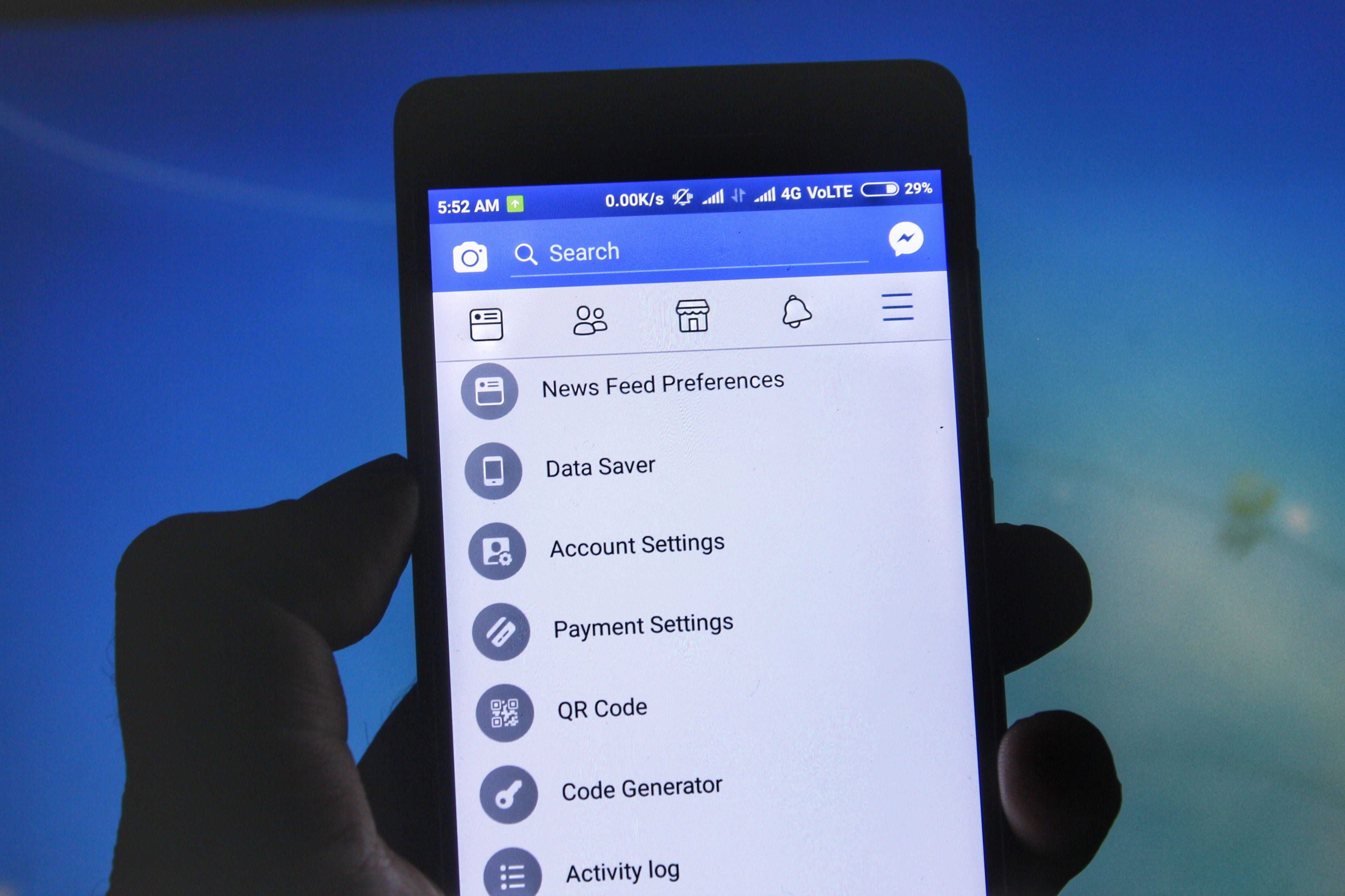 فيسبوك يُقدم أدوات جديدة للكشف عن حقيقة الأخبار