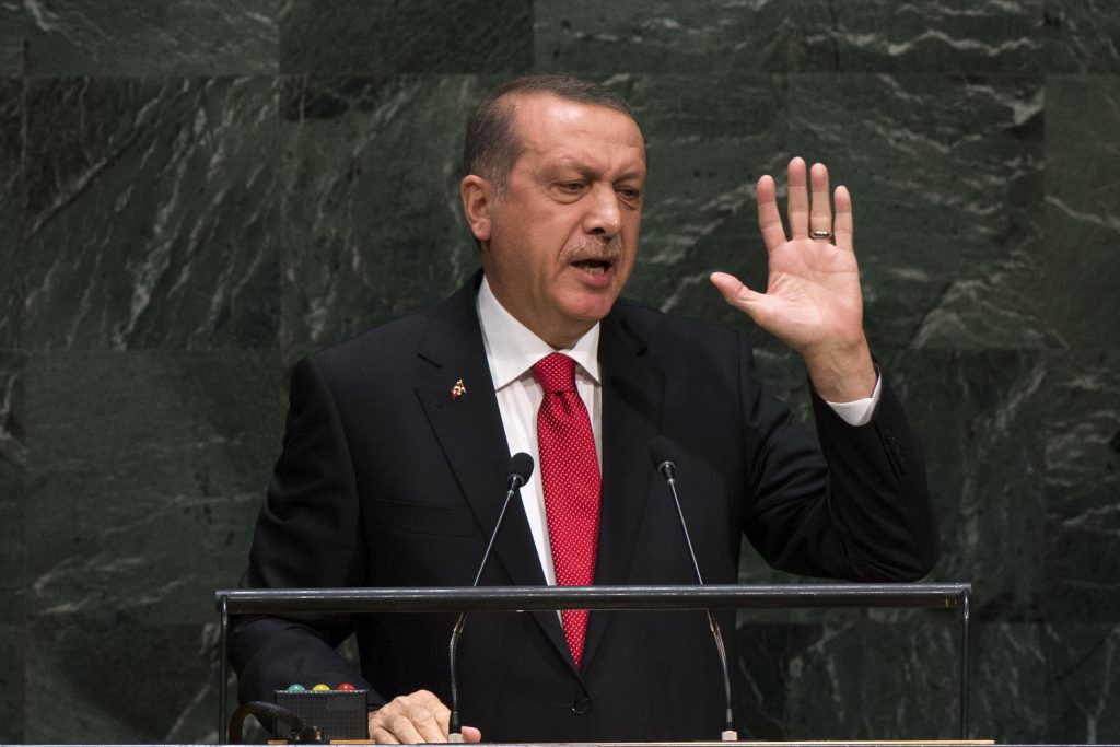 أول تصريح من أردوغان بعد تفتيش القنصلية السعودية