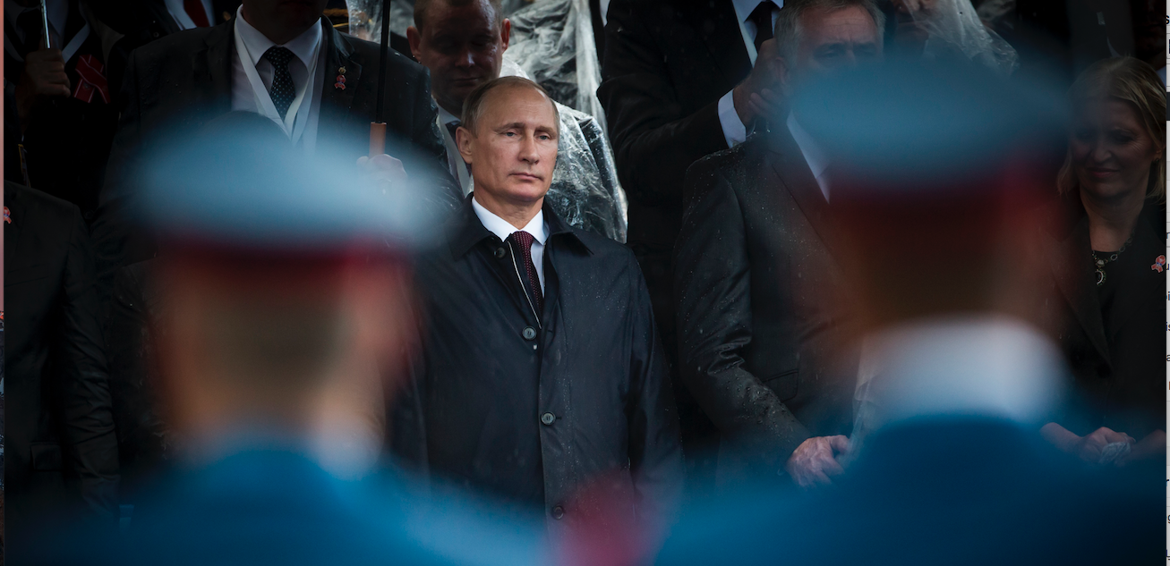 بوتين الساحر،  تخلص ممن نشر أسراره، فٌرضت عقوبات على البلاد بسببه، لكن لهذه الأسباب لن ينقلب الروس ضده!