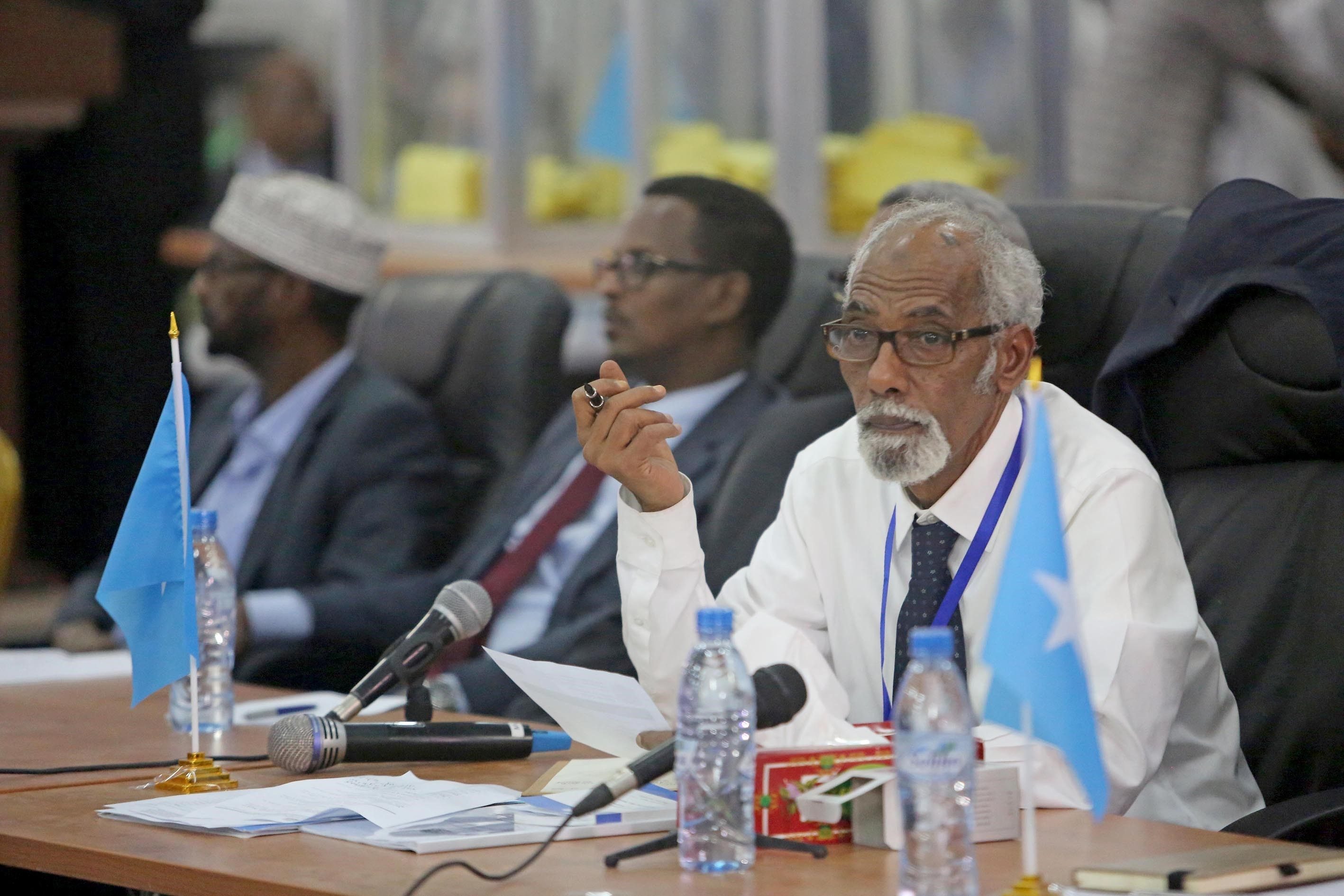 لماذا اشتعلت الخلافات في برلمان الصومال؟