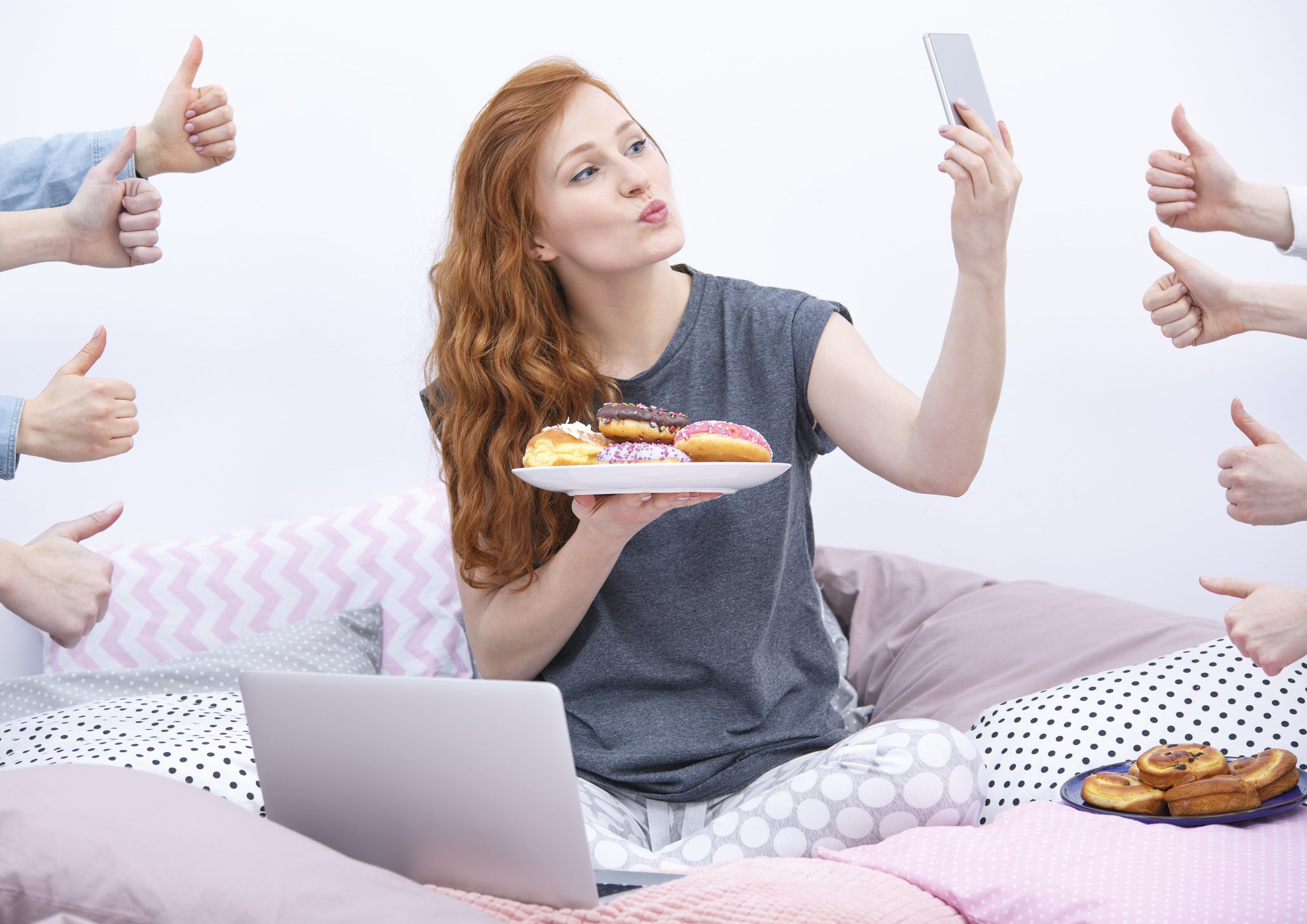 خمس خطوات لتكوني مشهورة على مواقع التواصل