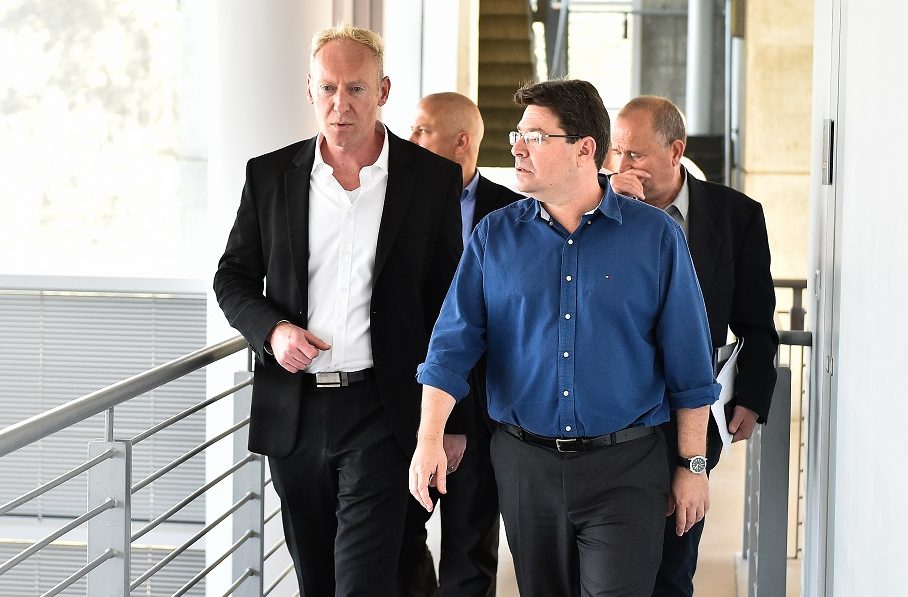 طلاب إسرائيليون علّقوا أسماء ضحايا غزة في مدرستهم فعاقبهم الوزير بنفسه