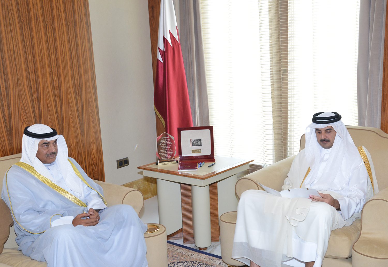 أمير الكويت يبعث برسائل لزعماء الدول الخليجية