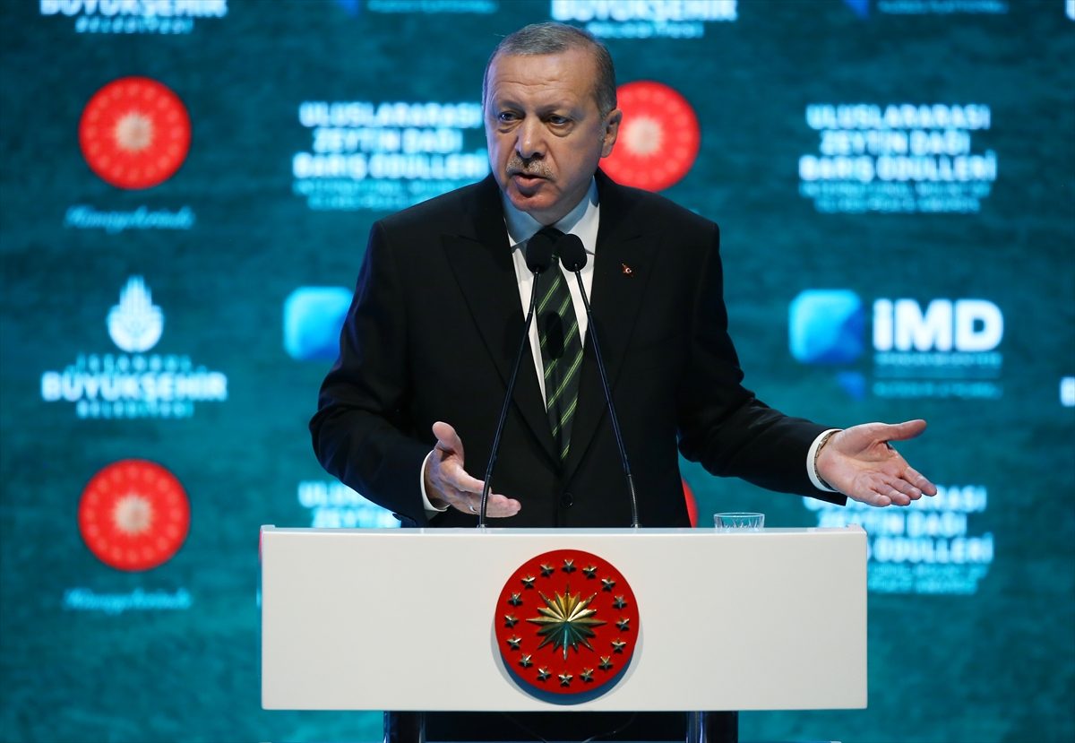 أردوغان: شارون قال لي إن أكثر لحظاته سعادة عندما يكون على ظهر دبابة لقتل الفلسطينيين