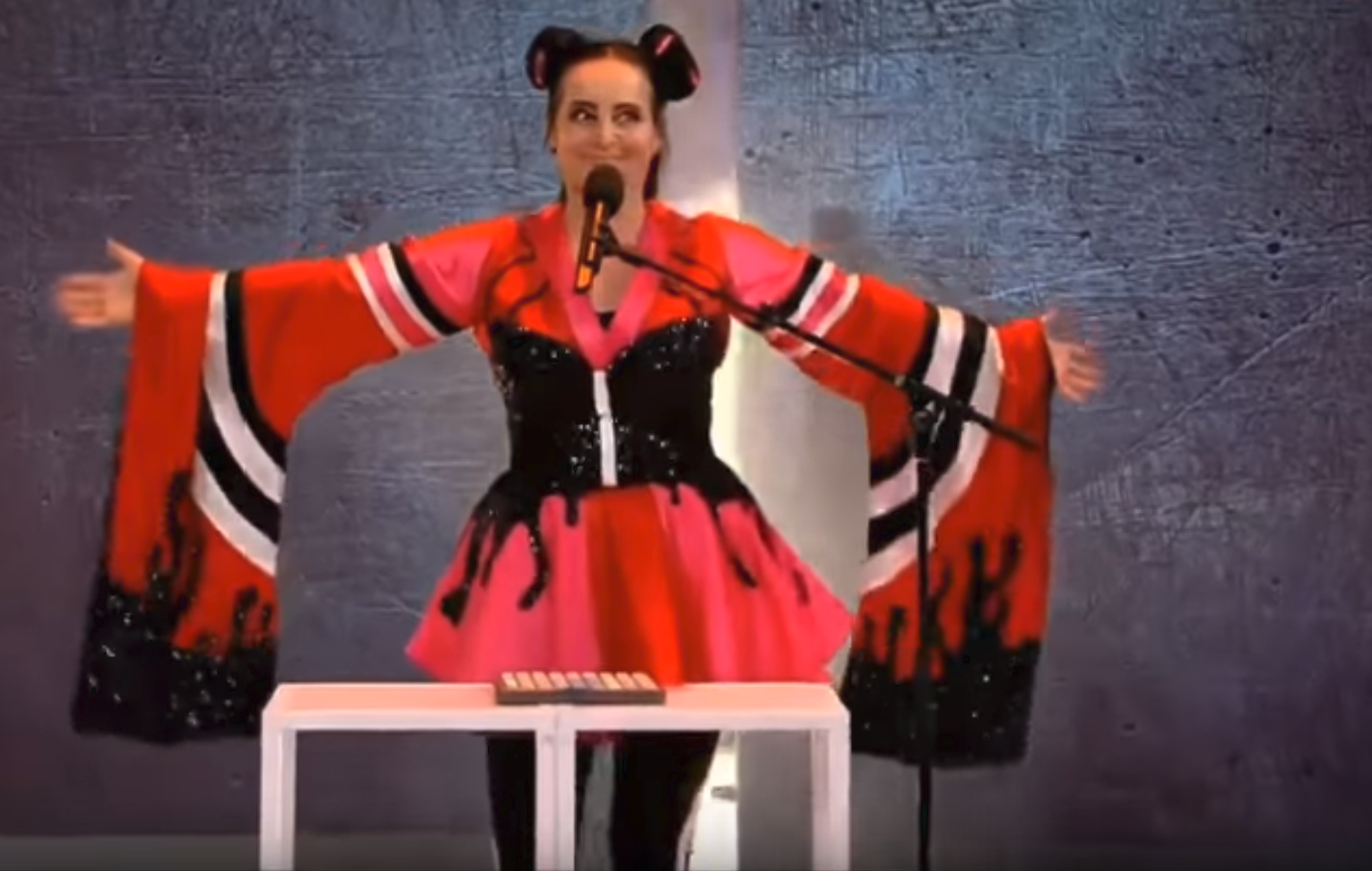 هذه الأغنية الساخرة أغضبت إسرائيل ودفعتها للاحتجاج لدى هولندا (فيديو)