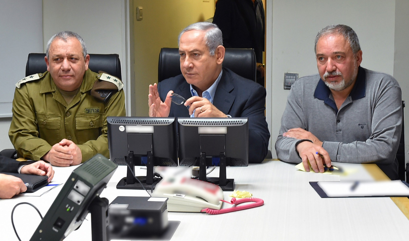 مجلس الأمن الإسرائيلي يجتمع للمرة الأولى منذ 7 سنوات في مخبأ محصن تحت الأرض.. صحيفة عبرية: تصعيد محتمل ضد إيران