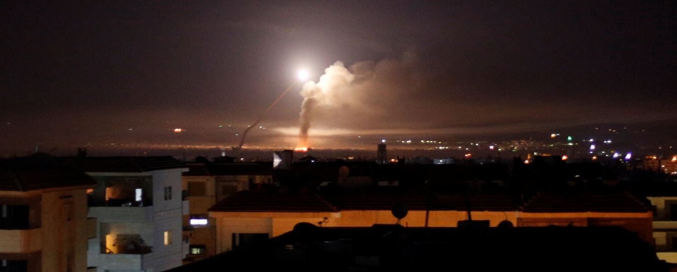 هجوم صاروخي يطول مطاراً في سوريا