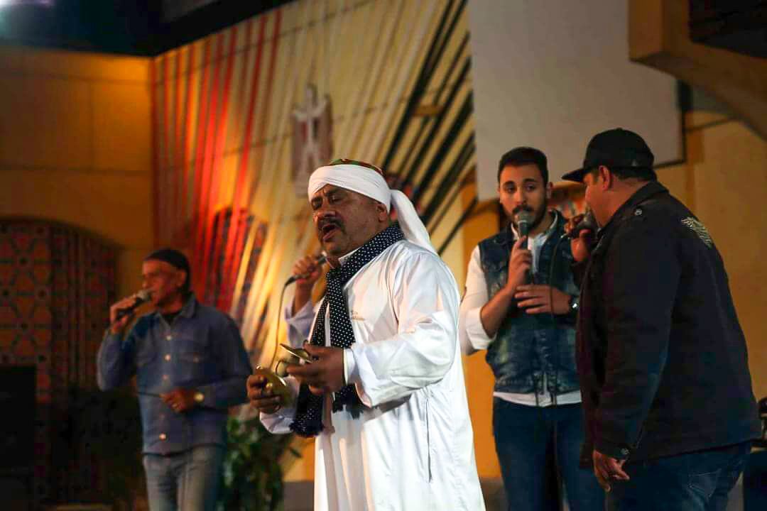 الطنبورة.. قصة فن  مصري ضيّعه التهجير وأعاده “عم زكريا”