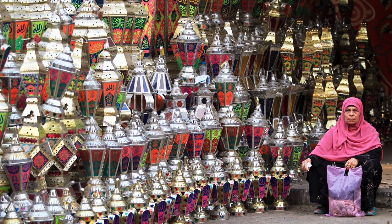 10 أشياء تجعلنا نسترجع الأجواء الجميلة لرمضان “بتاع زمان”