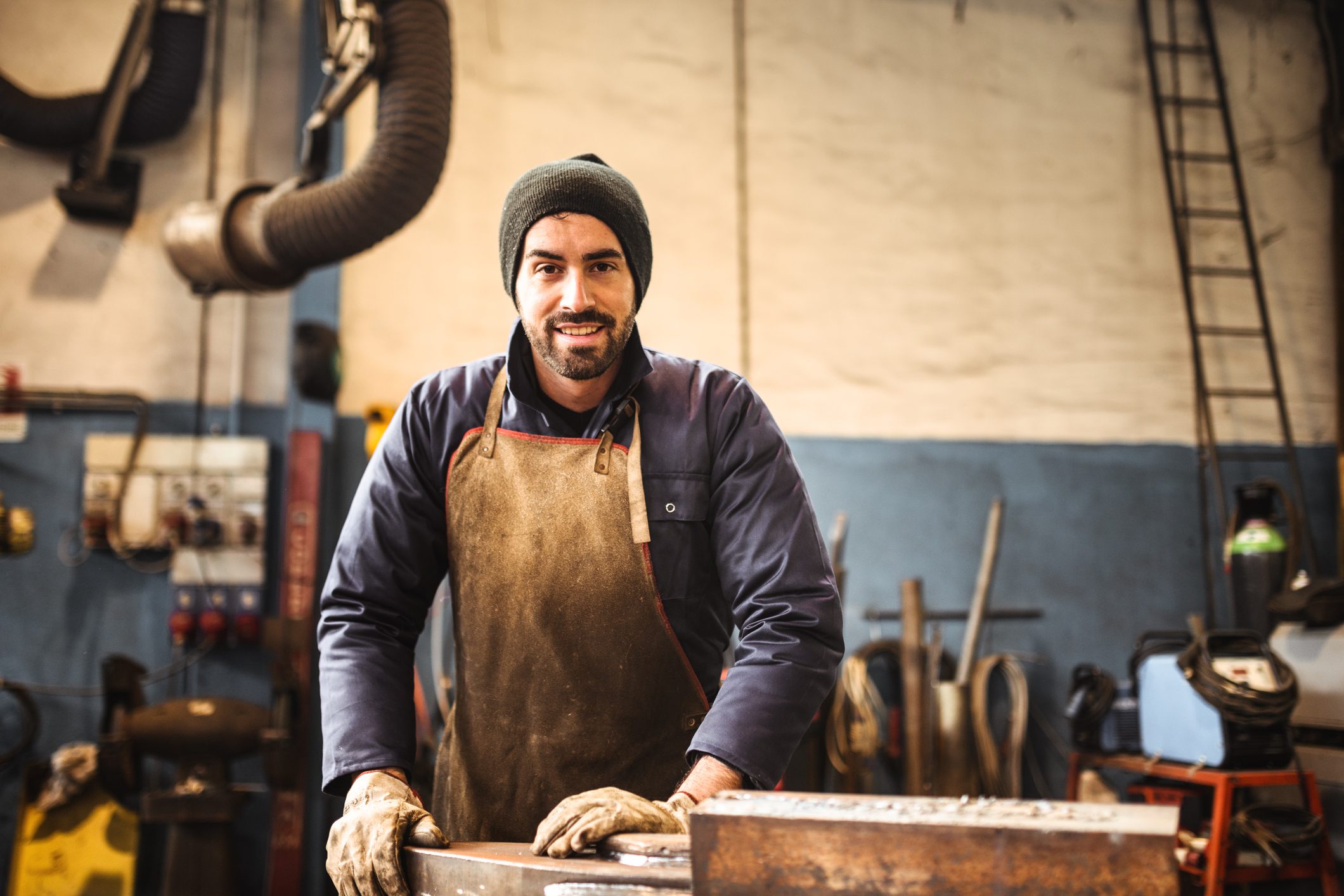 “دول صنايعية”..عن المجتمع المصري وتحقير العمل الحرفي