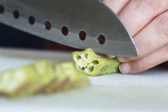 حلوى البامية وكيس البركة وجلسات المصالحة والمسحراتي.. رمضان في إيران له نكهة مميزة