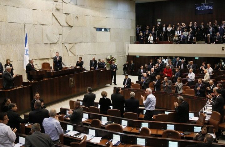 الكنيست يقرُّ مبدئياً مشروع قانون “إسرائيل دولة اليهود”.. والنواب العرب: قرار عنصري