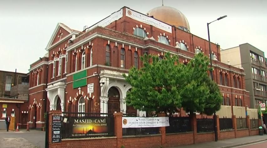 في لندن، يُمكن للمسلمين دفع الزكاة لأحد المساجد بالـ”بيتكوين”