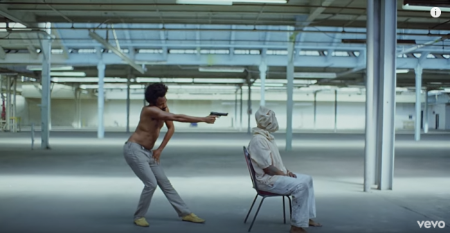 This is America تهزّ العالم بمشاهدها الصادمة.. تشايلديش يبدع في رمزيته حول اضطهاد السود