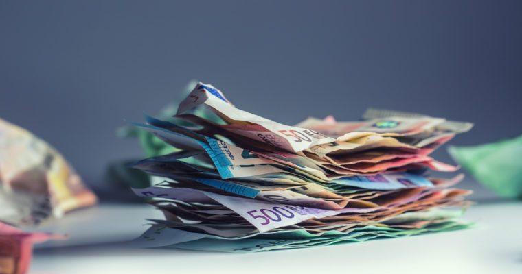 أكبر معركة بين التحالف والحوثيين على وشك الاشتعال.. الموعد النهائي للمقاتلين بالحديدة ينتهي، وحشود يمنية تنضم للقوات الإماراتية والسودانية