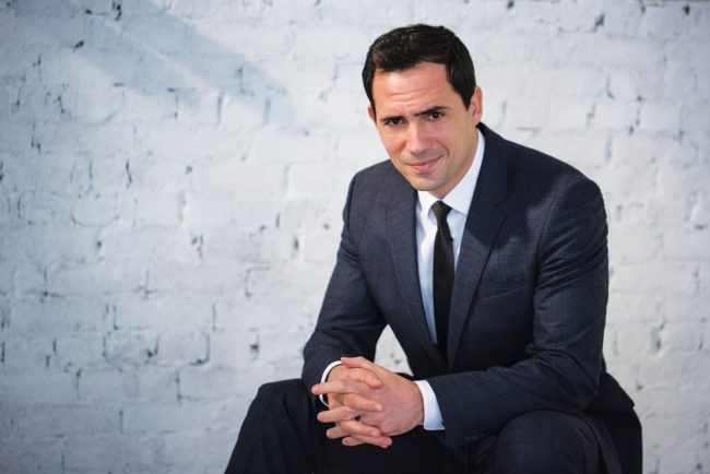 ظافر العابدين يكشف لـ”عربي بوست” سر اختياره لهذا الطراز القديم في “ليالي أوجيني”.. واللغة كانت أكبر الصعوبات التي واجهها