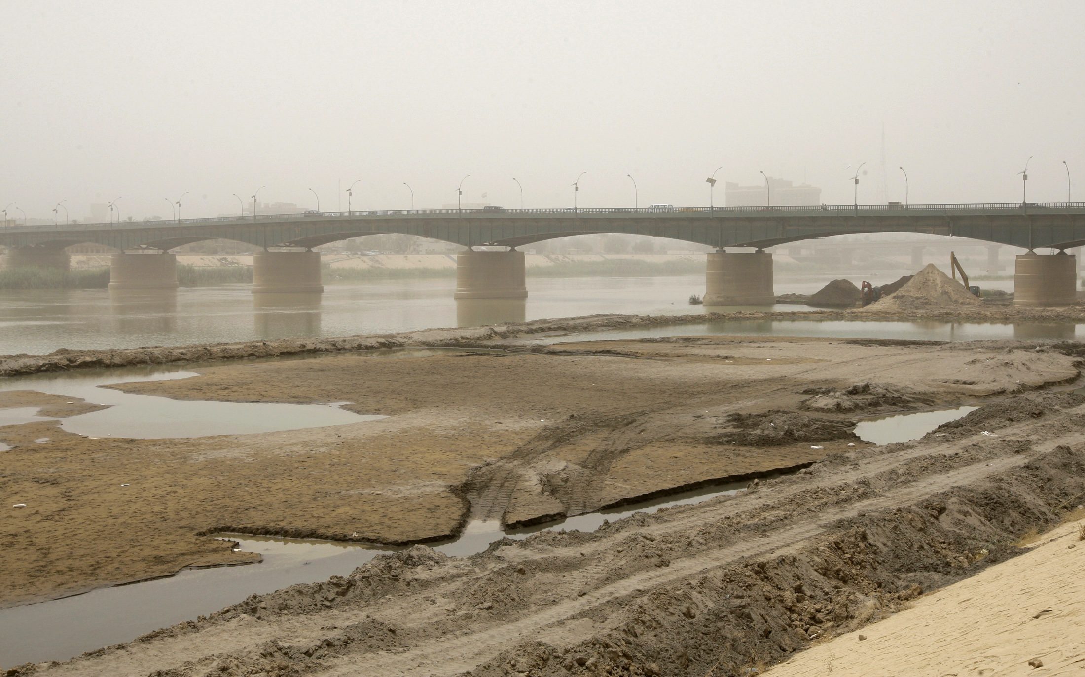 أزمة المياه في بلاد الرافدين تدخل مرحلة خطيرة.. العراق يحظر زراعة 8 محاصيل بينها الأرز والذرة والقطن