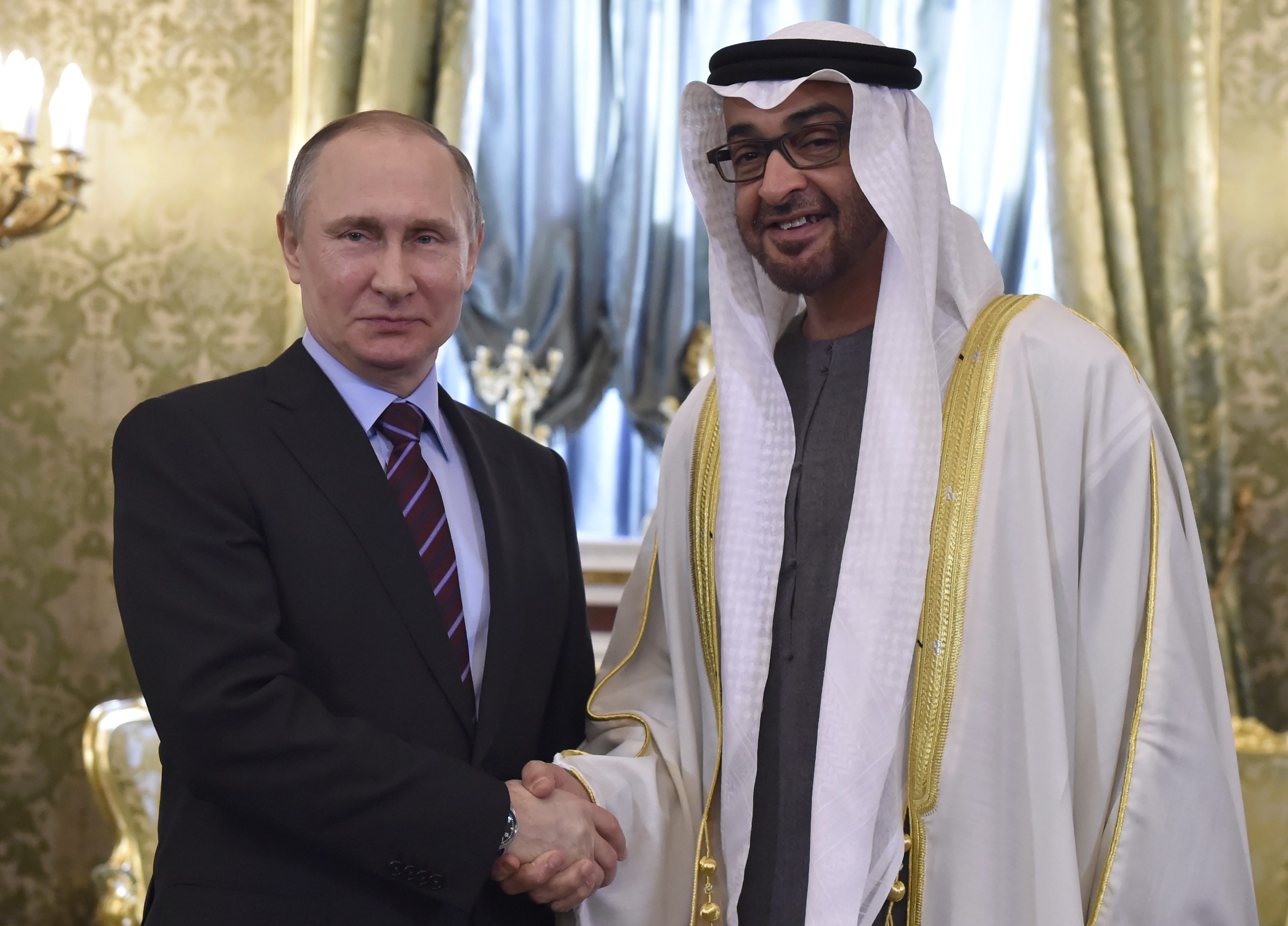 بوتين ومحمد بن زايد.. هذه أسرار العلاقة الفريدة التي تجمع الزعيمين