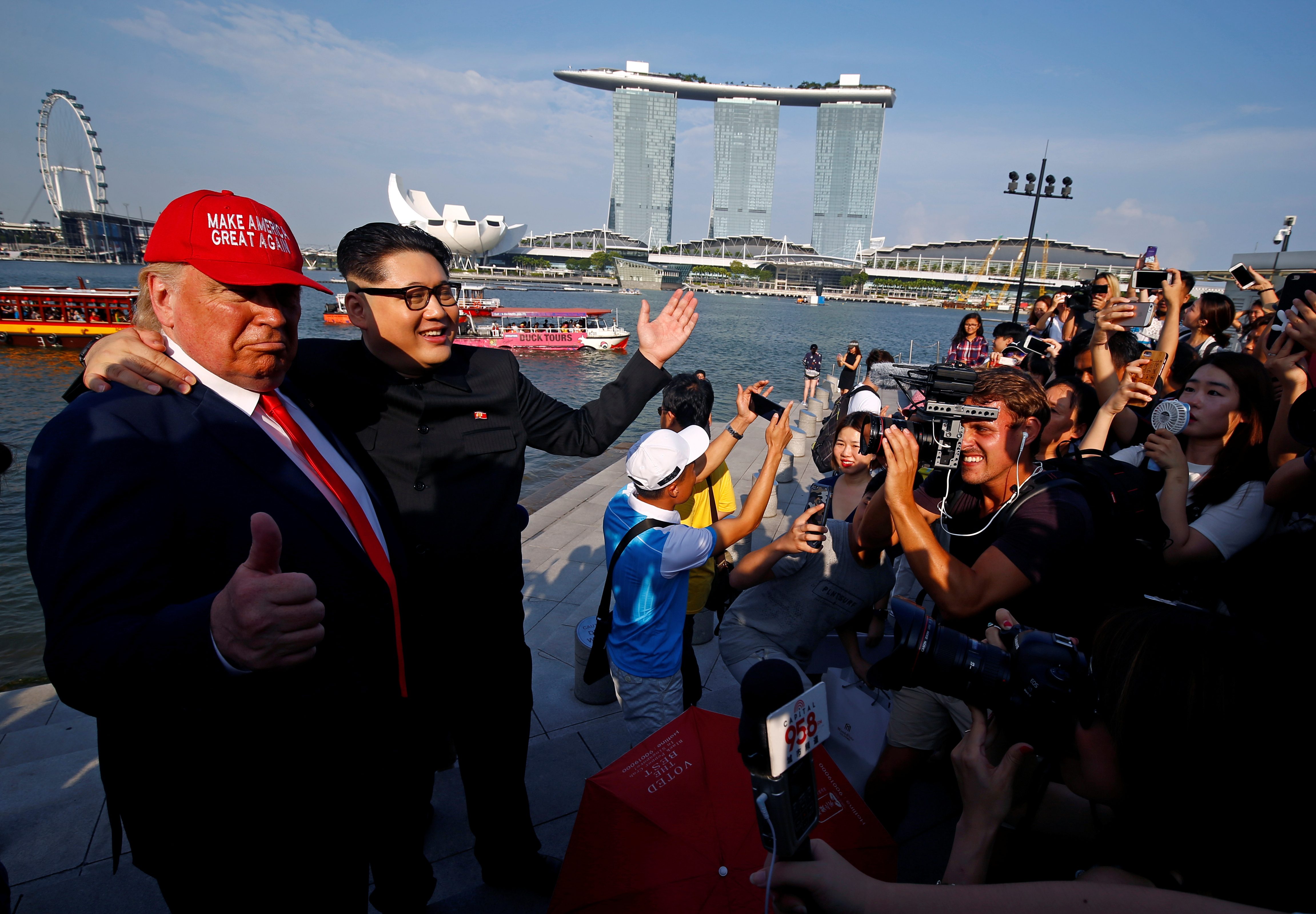 لم يروا عائلاتهم منذ 6 عقود، ولا يدرون إن كانوا أحياءً أم أمواتاً.. 300 ألف أميركي ينظرون للقمة بين كيم وترمب بعين الأمل