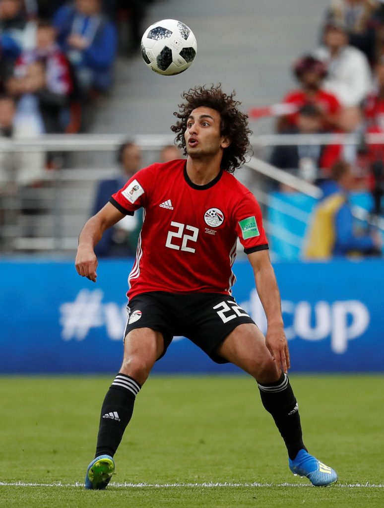 أول رد فعل لعمرو وردة بعد نشر عارضة أزياء طلبه لها بالذهاب إلى اليونان.. اتَّهمته مع 4 من لاعبي منتخب مصر بالتحرش