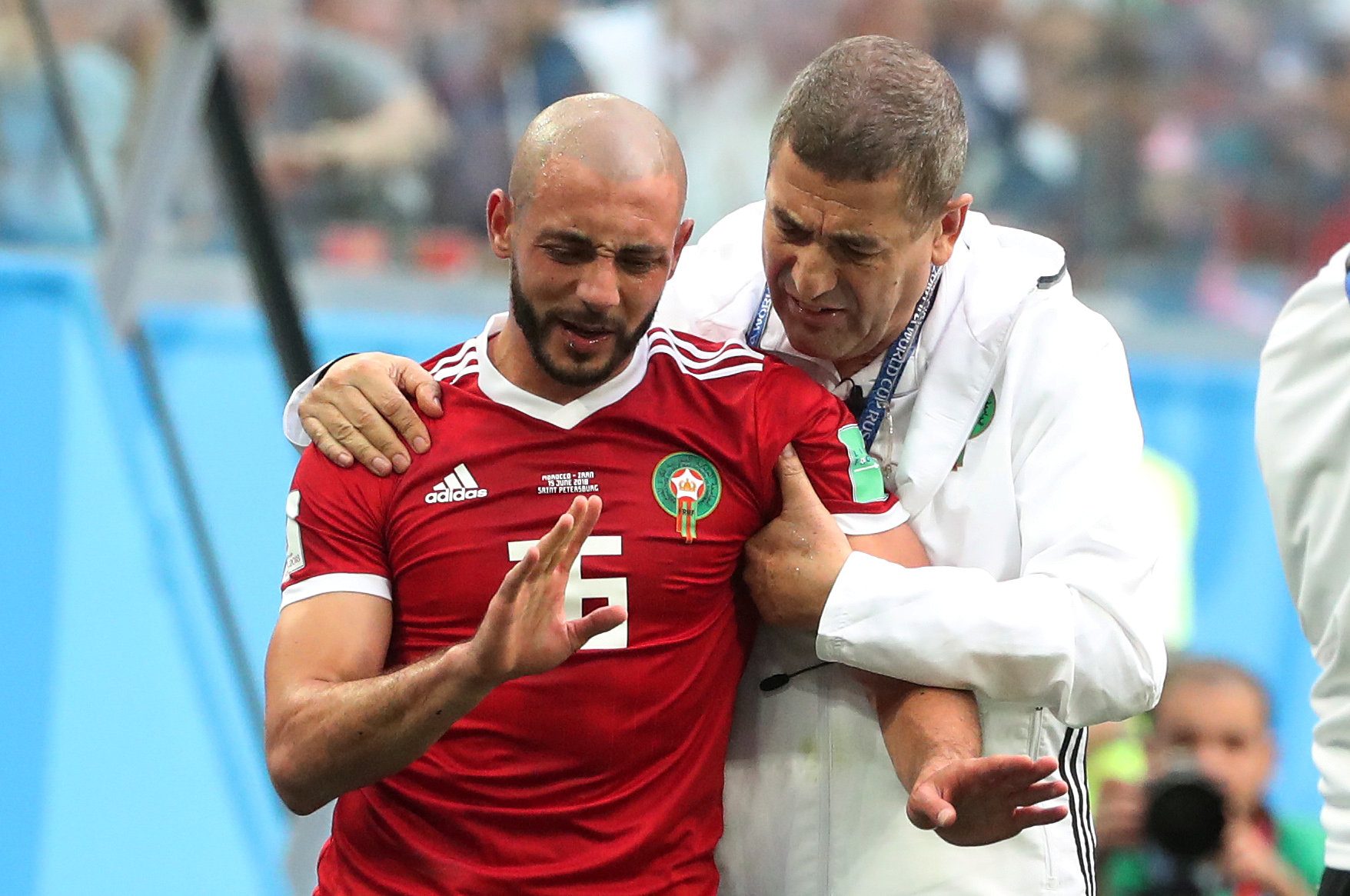 المصائب لا تأتي فرادى.. المغرب يفقد خدمات أمرابط في مواجهة البرتغال!