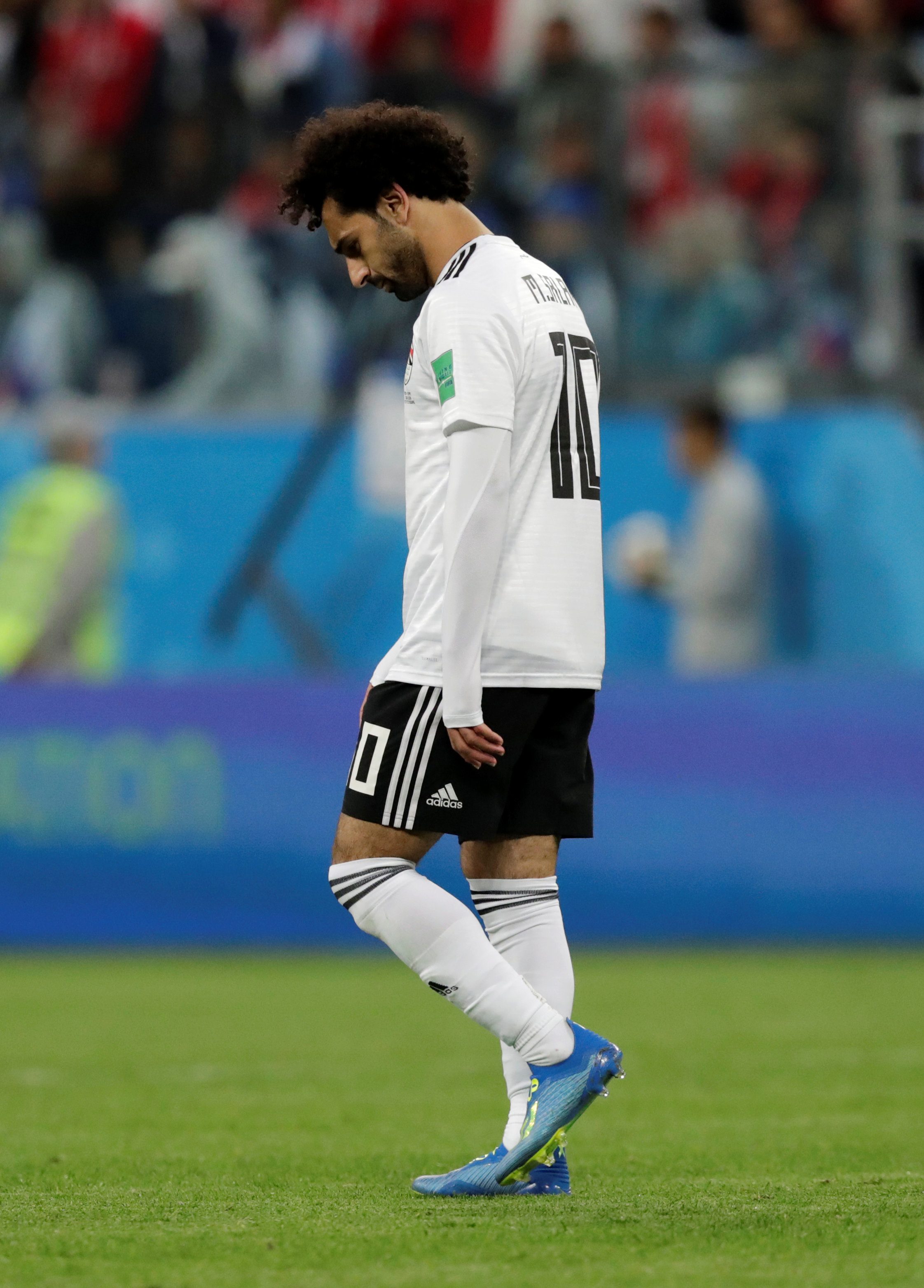 مصر تنهار أمام روسيا.. وصلاح يكسر “عقدة” مجدي عبد الغني