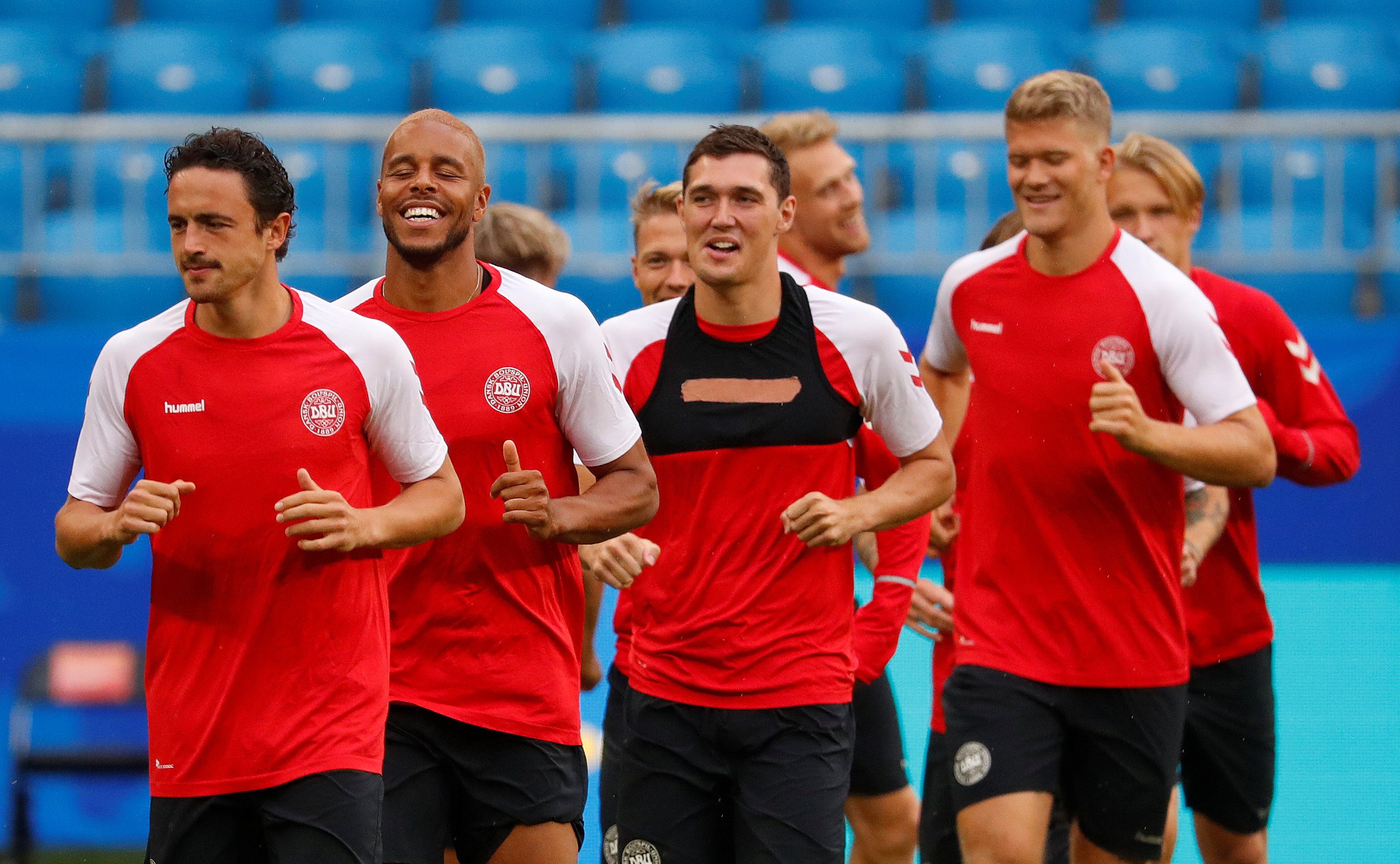 الدنمارك تسعى للنهوض بمستواها لتجاوز أستراليا “العنيدة”