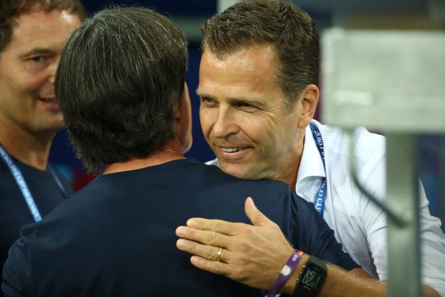 مدير المنتخب الألماني: كان علينا التفكير في استبعاد أوزيل من كأس العالم