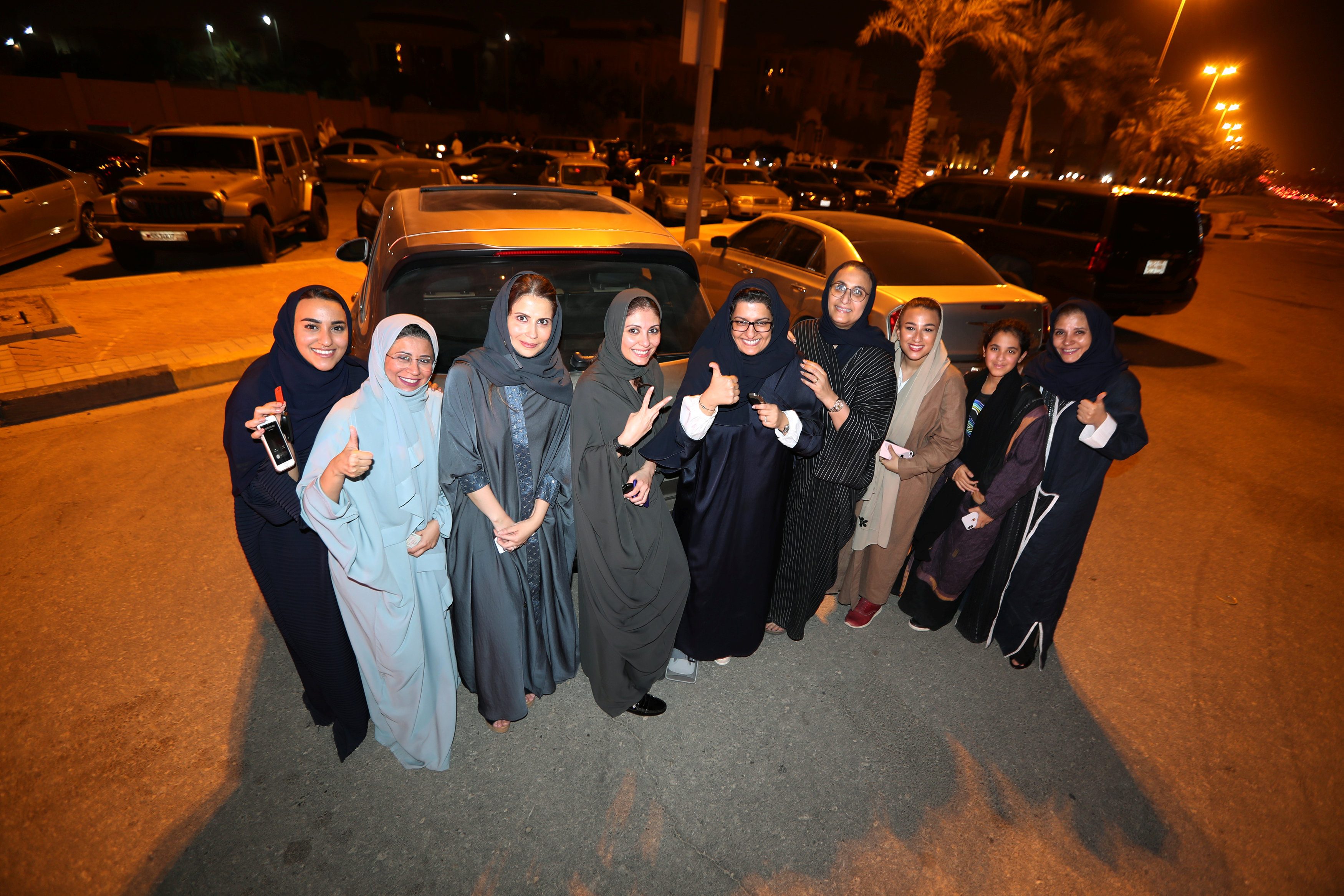 أكثر من 120 ألف امرأة قدَّمن طلباتٍ للحصول على رخصة القيادة
