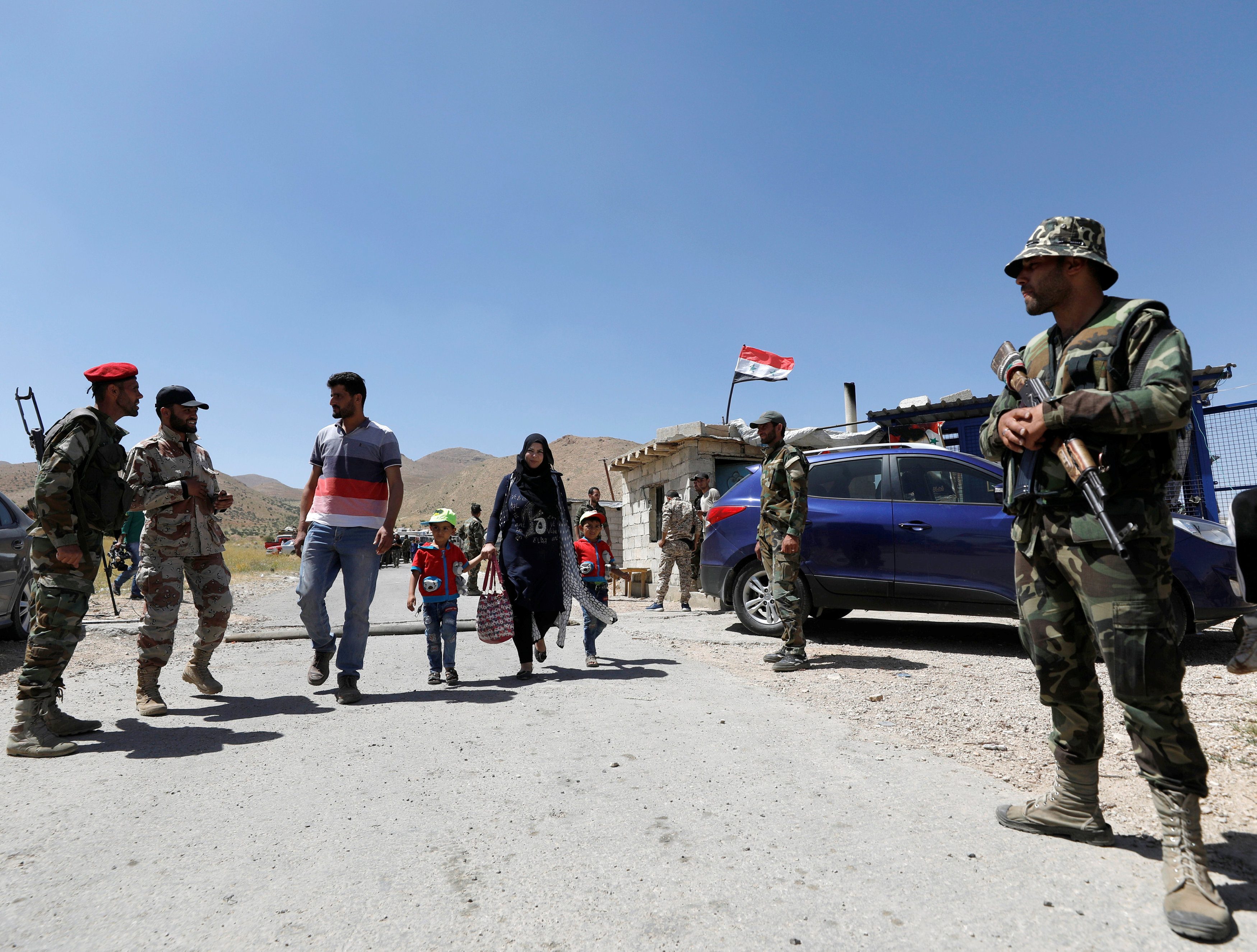 يقدر لبنان وجود نحو مليون ونصف مليون لاجئ سوري على أراضيه