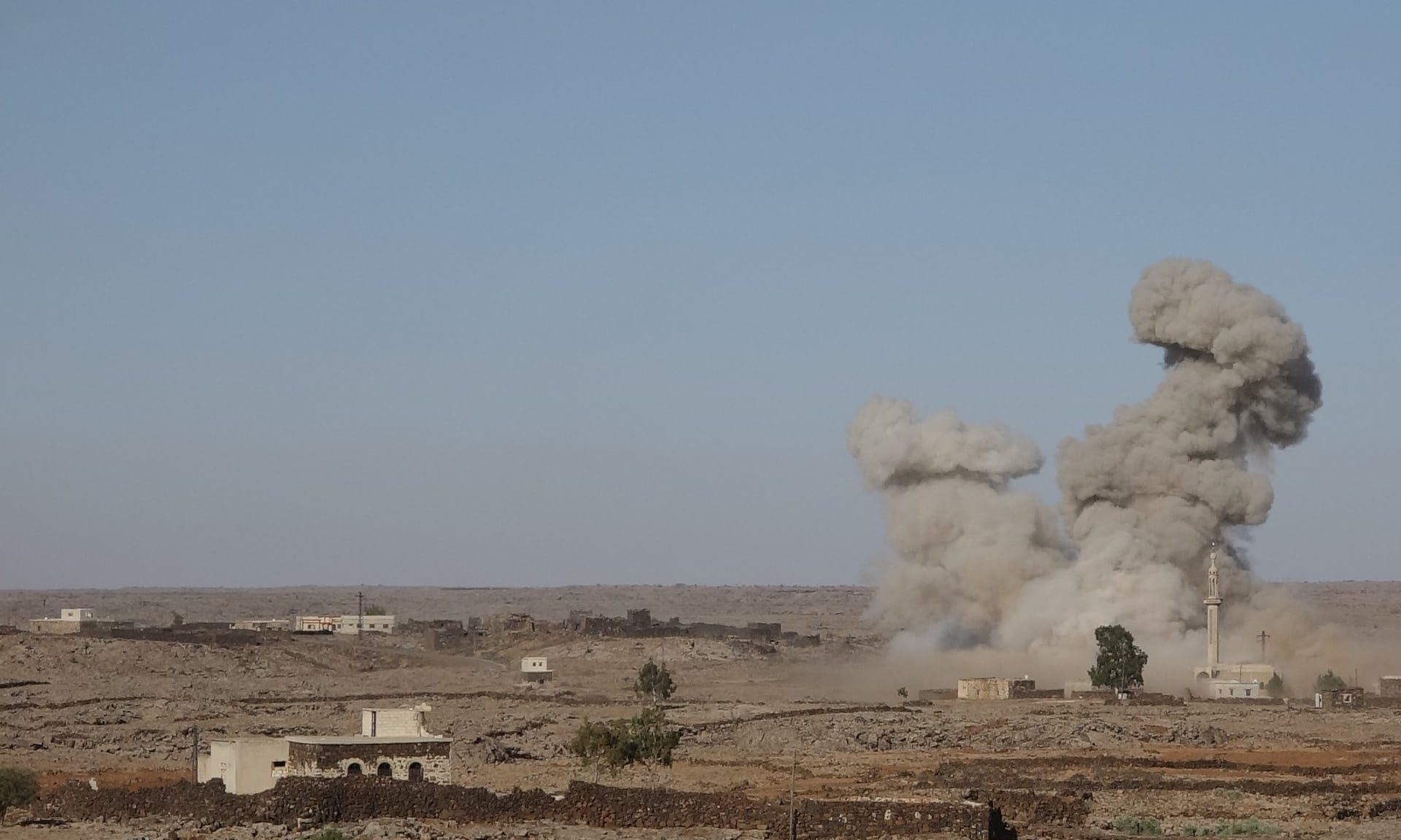 أنتم وحيدون لا تأملوا مساعدتنا.. واشنطن تبلغ المعارضة السورية بأن لا تنتظر دعماً تزامناً مع قصف روسي وهجوم واسع للنظام على مناطقهم