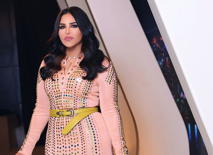 الدعوة إلى مقاطعة حفلاتها في المملكة – مُطالبة أحلام بالاعتذار من المرأة السعودية!