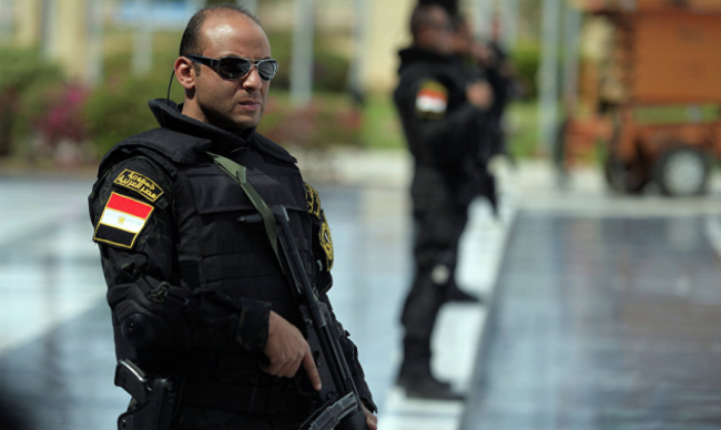 الشرطة المصرية تقتل 10 من “حركة حسم”.. قالت إنهم متهمون باستهداف مدير أمن الإسكندرية