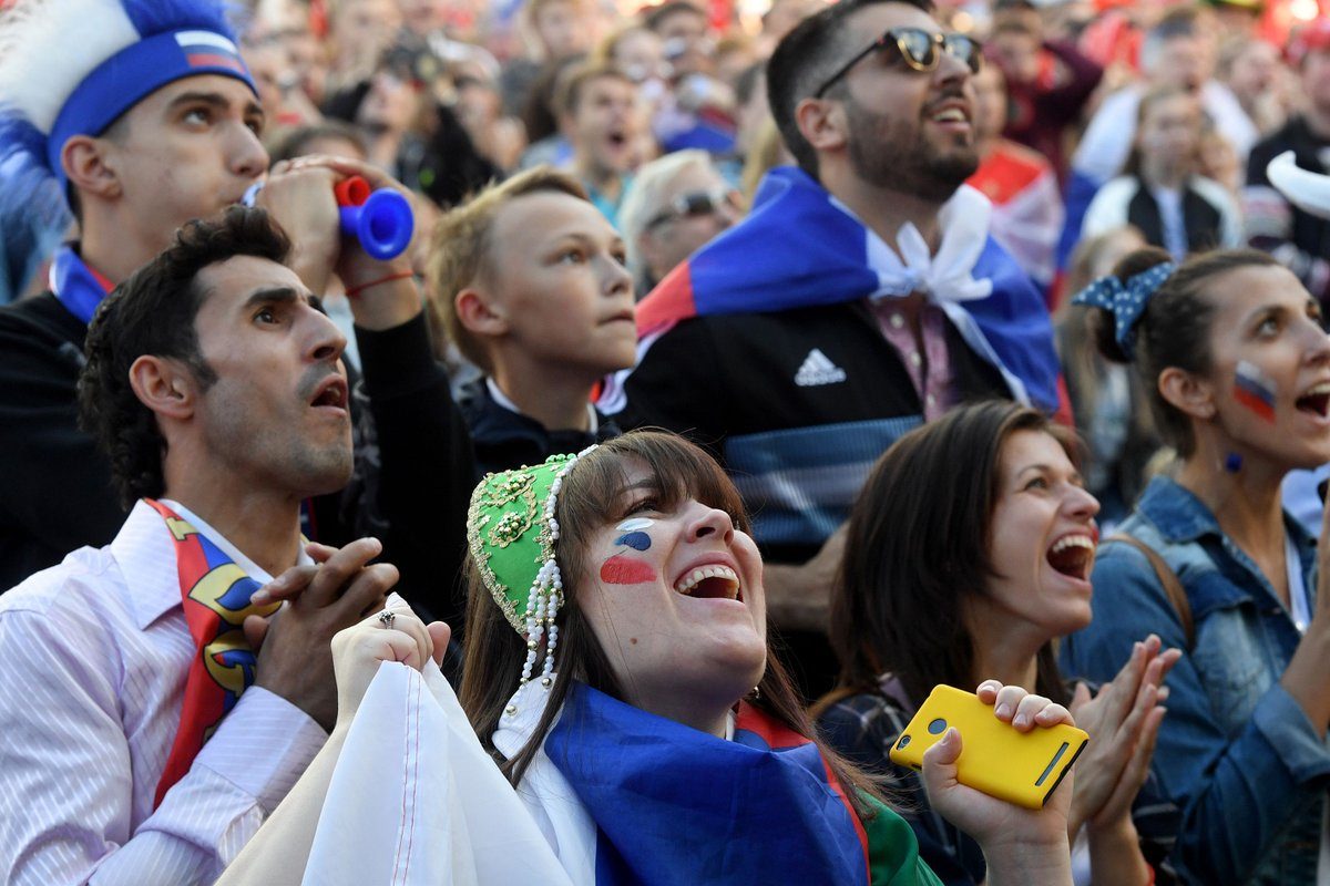 5 دول تم تغريمها بسبب لافتات عنصرية أو سياسية أو شغب في كأس العالم بروسيا