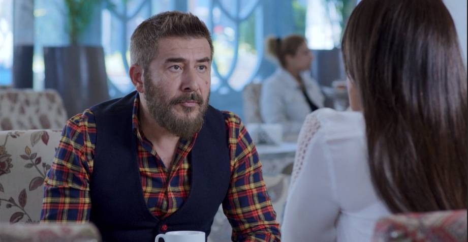 عابد فهد: استلهمت ملابس شخصية جابر في مسلسل “طريق” من إعلامي فلسطيني في قناة “العربية“.. والأخير يعلّق (فيديو)