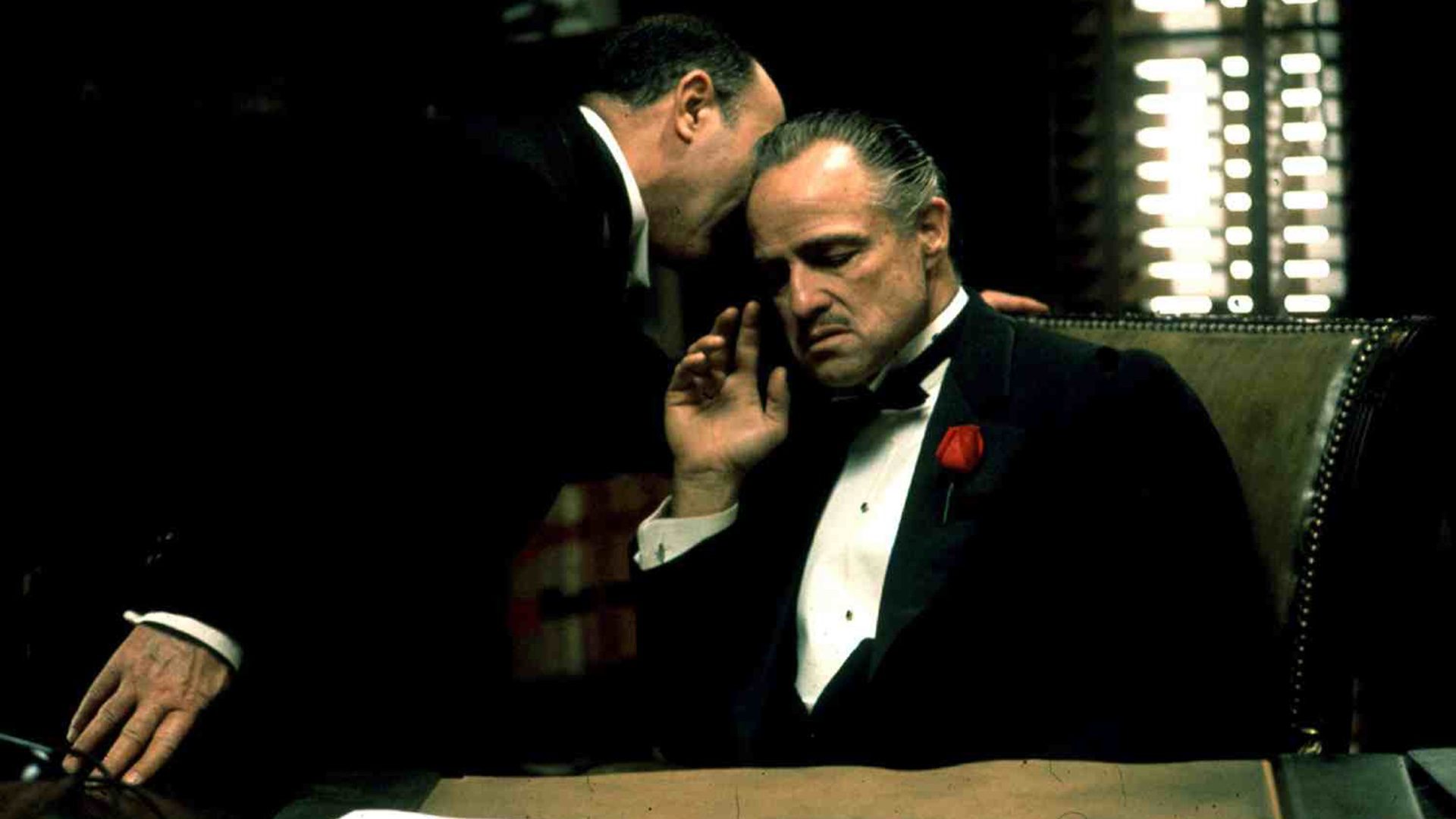 إن كنت من محبي أفلام المافيا.. إليك 7 أسباب تجعلك تشاهد فيلم The Godfather بعد 47 عاماً على صدوره