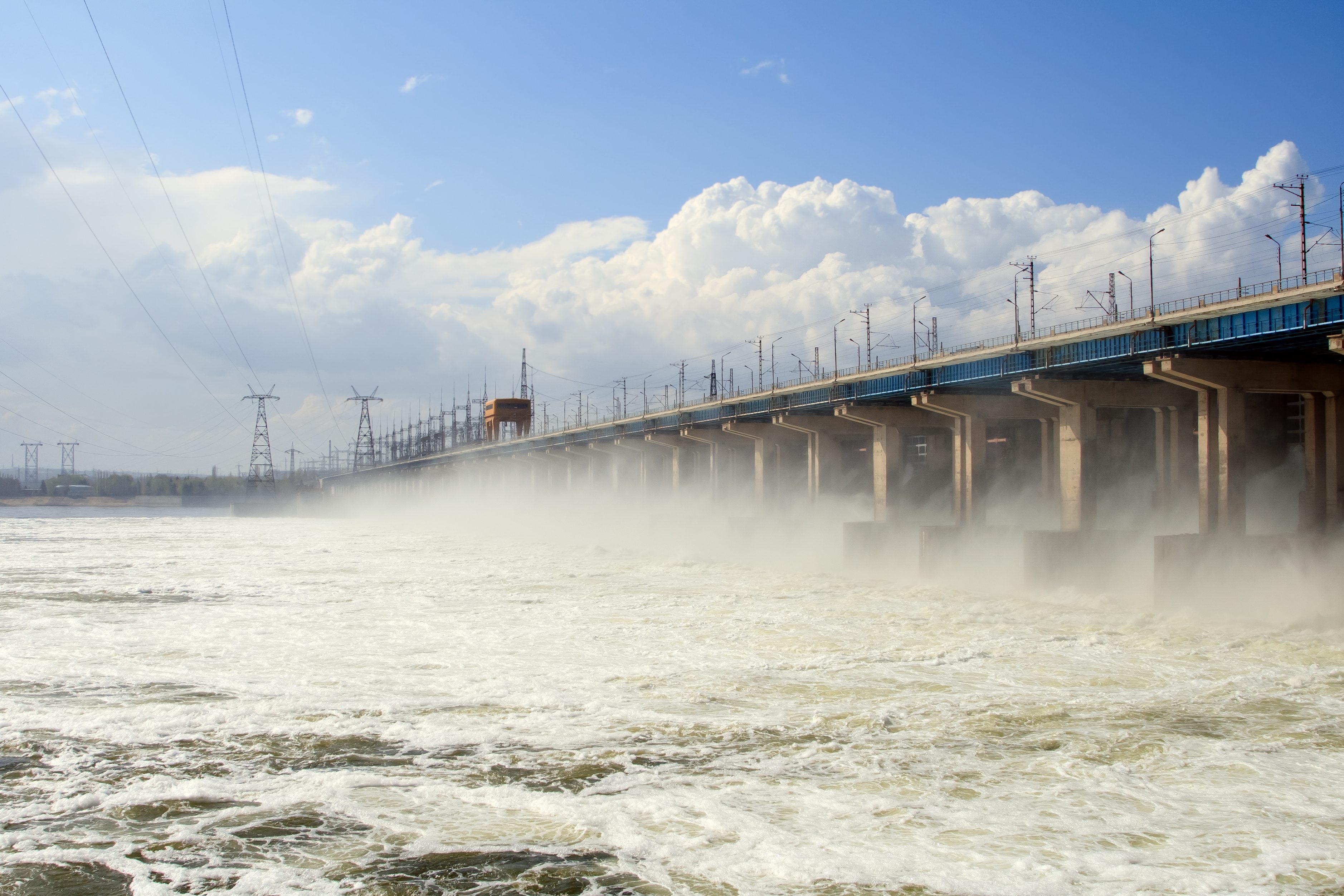 مباراة مصر والسعودية القادمة ستضاء بطاقة مولدة من سد فولغوغراد العملاق، وهذا سيقضي على سمك الكافيار النادر