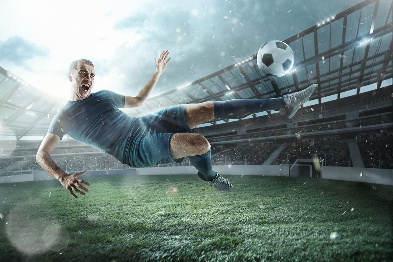 ليس لأنها المتنفس الوحيد للمتعة والعصبية فقط.. 10 أسباب جعلتنا مهووسين بكرة القدم