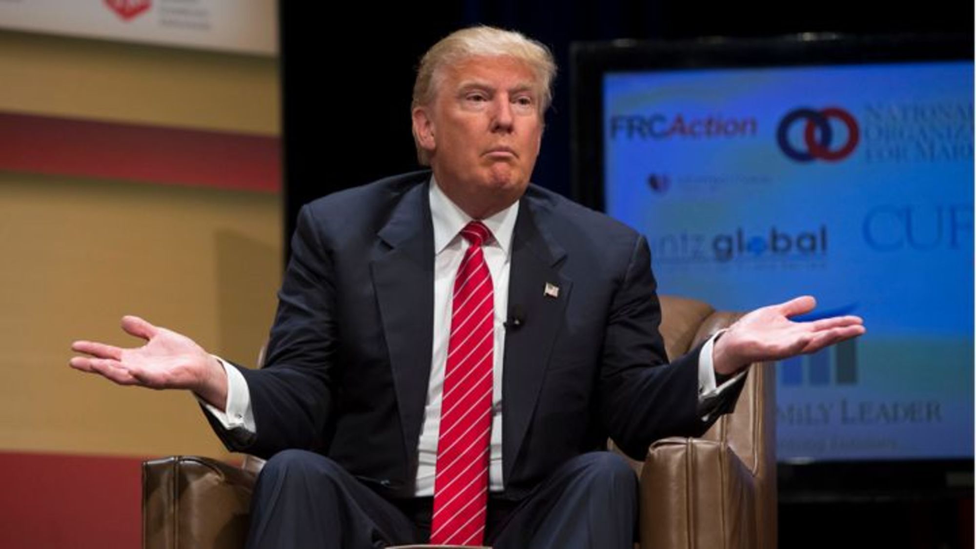 يمكنه العفو عن نفسه!.. ترمب “لم يحسم بعد” ما إذا كان سيذهب لاستجواب المدعي بخصوص التدخل الروسي