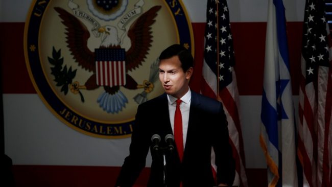 كوشنر للفلسطينيين: تستحقون العقوبات.. نيويورك تايمز: أميركا فقدت أملها بولي العهد السعودي حول صفقة القرن