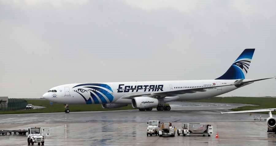 هل تذكرون الطائرة المصرية التي سقطت في 2016؟.. محققون فرنسيون ينشرون ما دار بقمرة القيادة، وسبب تحطُّمها يخالف ما ذكرته القاهرة