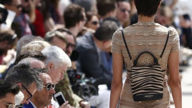 ماركة عالمية تتلف ملابس وعطور بالملايين عمداً وتُبين سبب قيامها بذلك